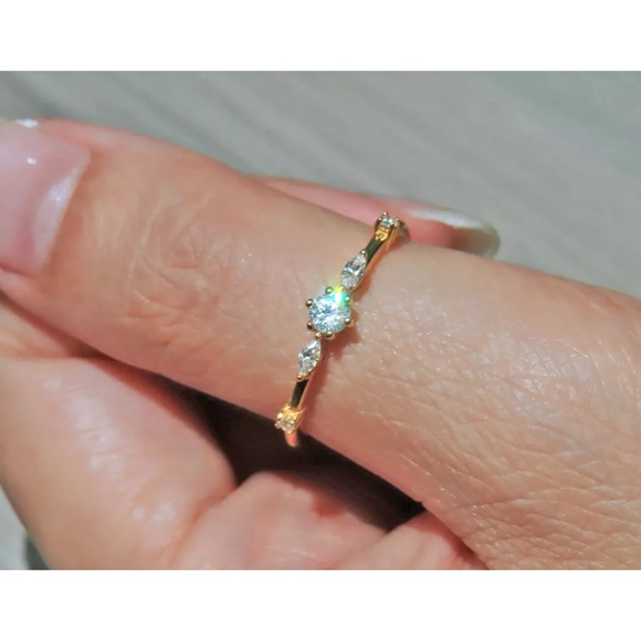 14K gold over Marquise diamond engagement ring - Picture 3 of 8